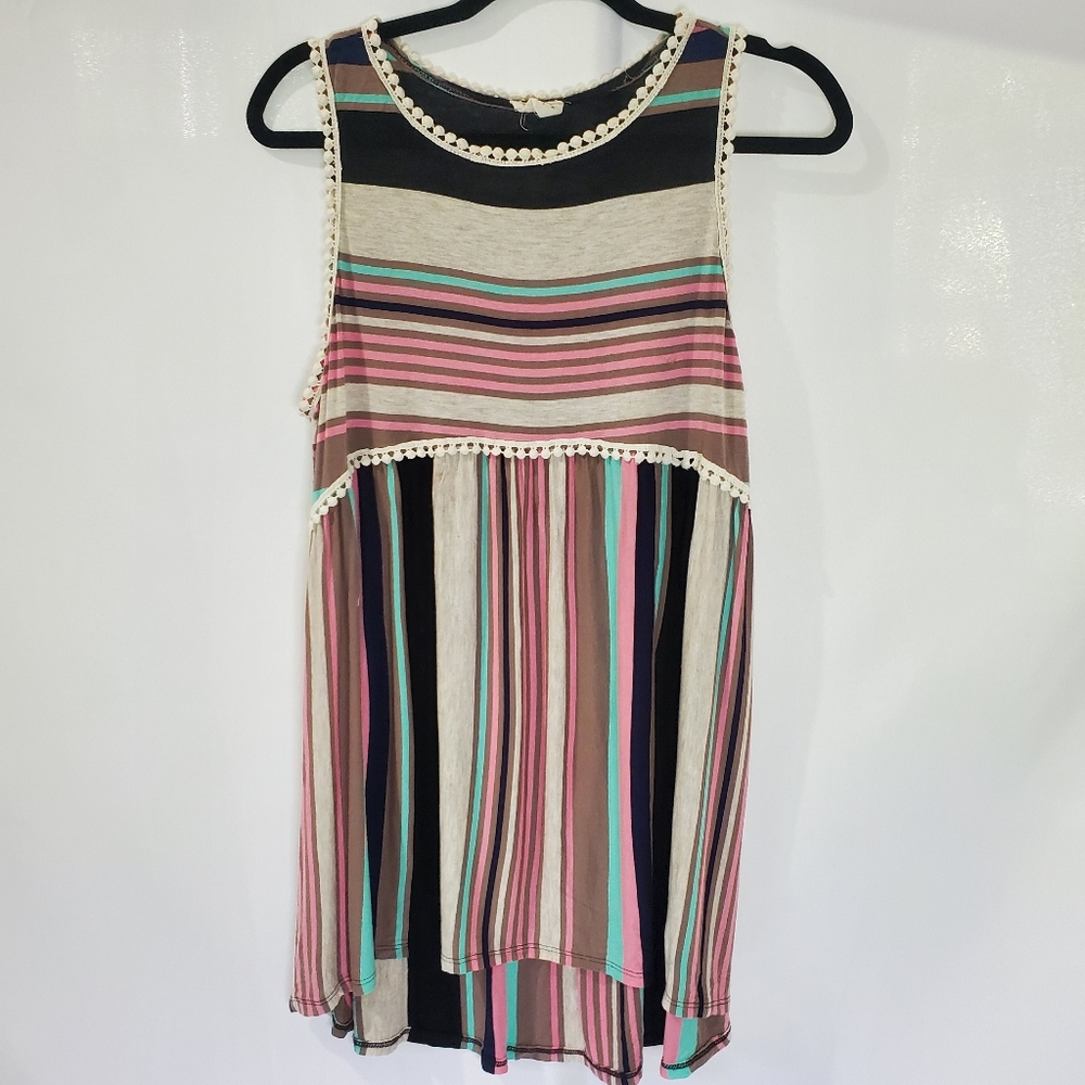 Boutique hi low sleeveless striped top - Picture 2 of 8